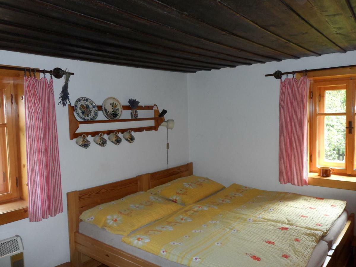 Stylova Chalupa Na Kraji Narodniho Parku Sumava Strunkov Exterior photo
